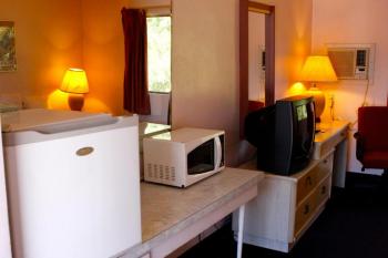 Homestead Motel Image 15
